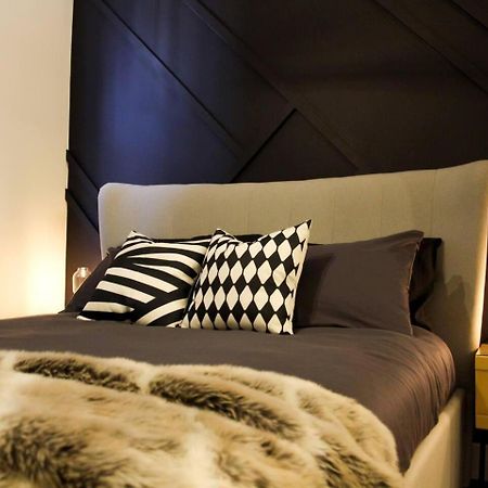Studio-Sleeps 4-10 Min H Potter-17 Min London Уотфорд Екстериор снимка