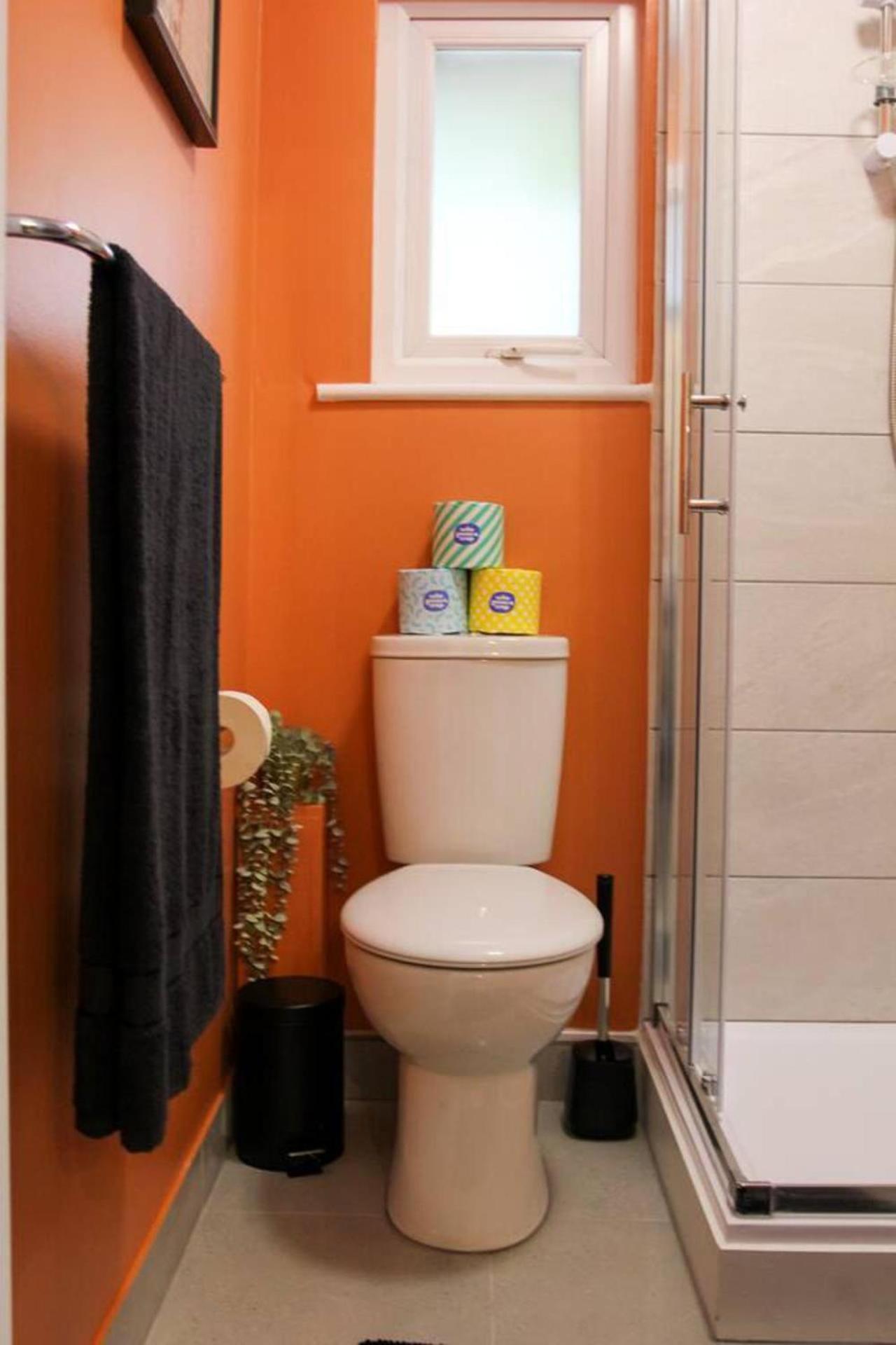 Studio-Sleeps 4-10 Min H Potter-17 Min London Уотфорд Екстериор снимка